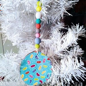 HAND CRAFTED SPRING/EASTER JELLY BEANS BEADED WOOD ORNAMENT/TIERED TRAY DECOR